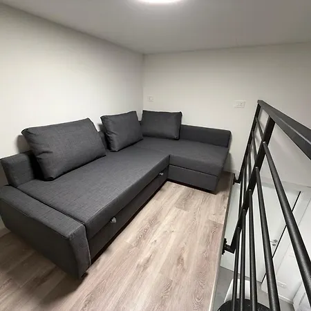 Apartment 10 Giannone